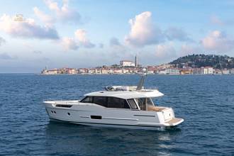 Thumbnail von Greenline 48 FLY Hybrid NEW