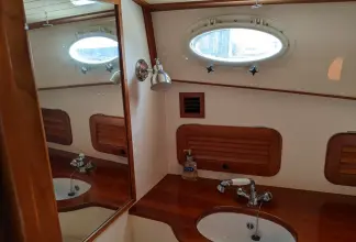 Thumbnail von Hinckley Picnic Boat 36 Allegro