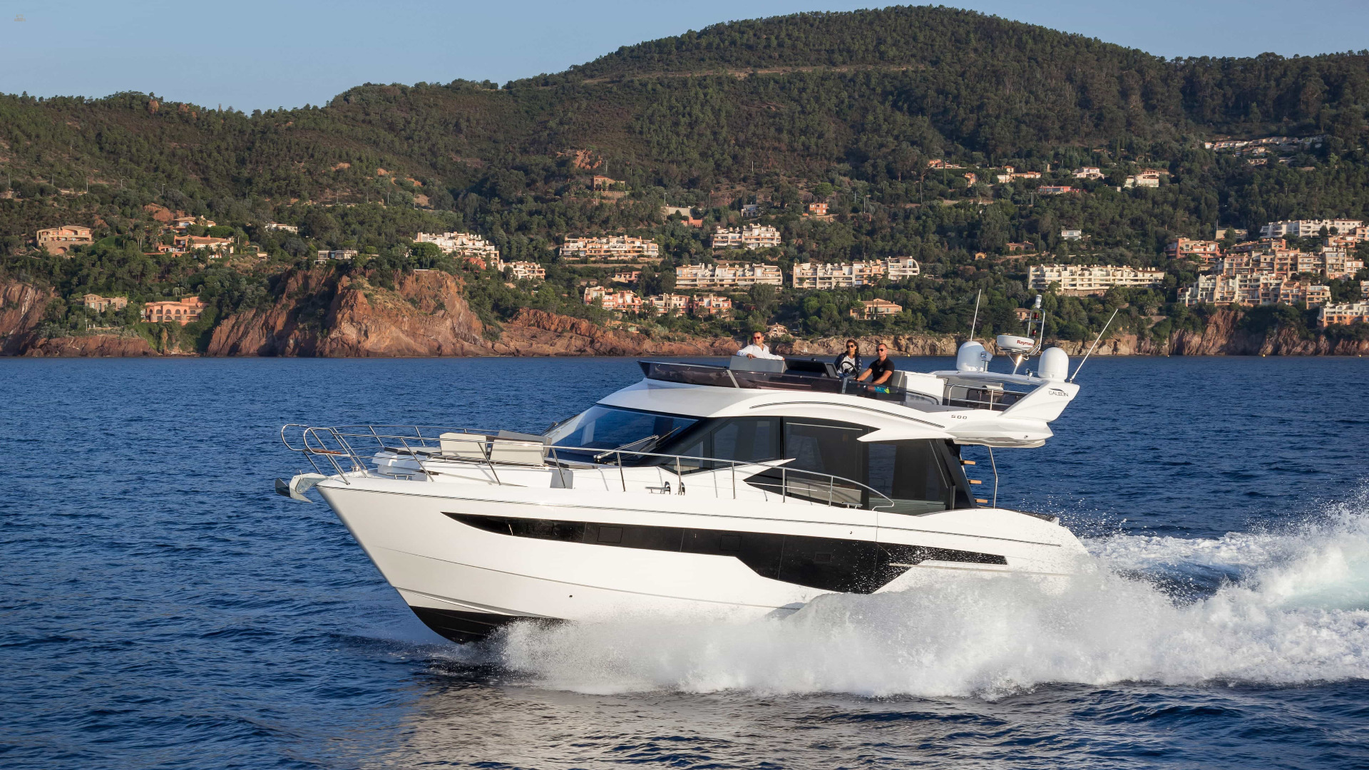 Galeon 500 Fly