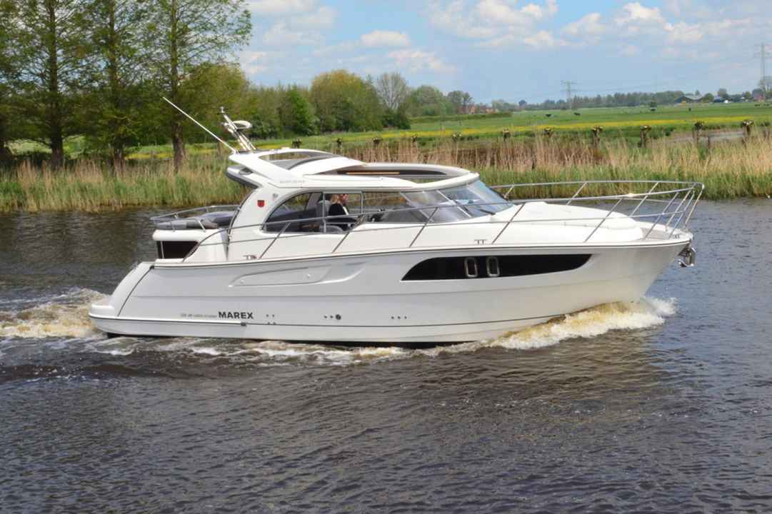 Marex 320 Aft Cabin