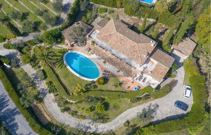 herando-properties-riesen-villa-suedfrankreich