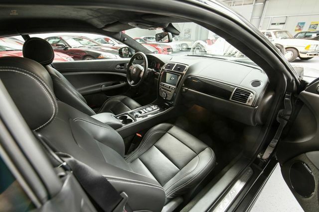 car-14984-Jaguar_XKR_75_Coupe.2010_Limited_Edition_12.jpg