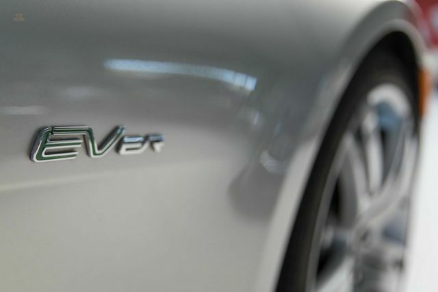 car-14992-Fisker_Karma_6.jpg