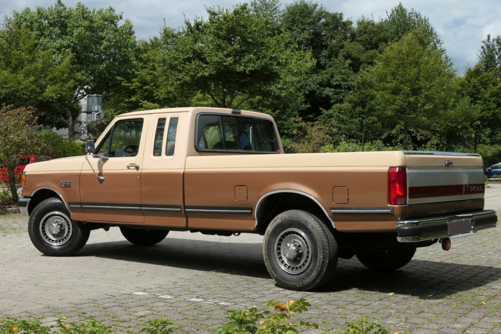 car-16562-b81cfc40-764d-4814-9b48-104cdc55cb32.jpeg