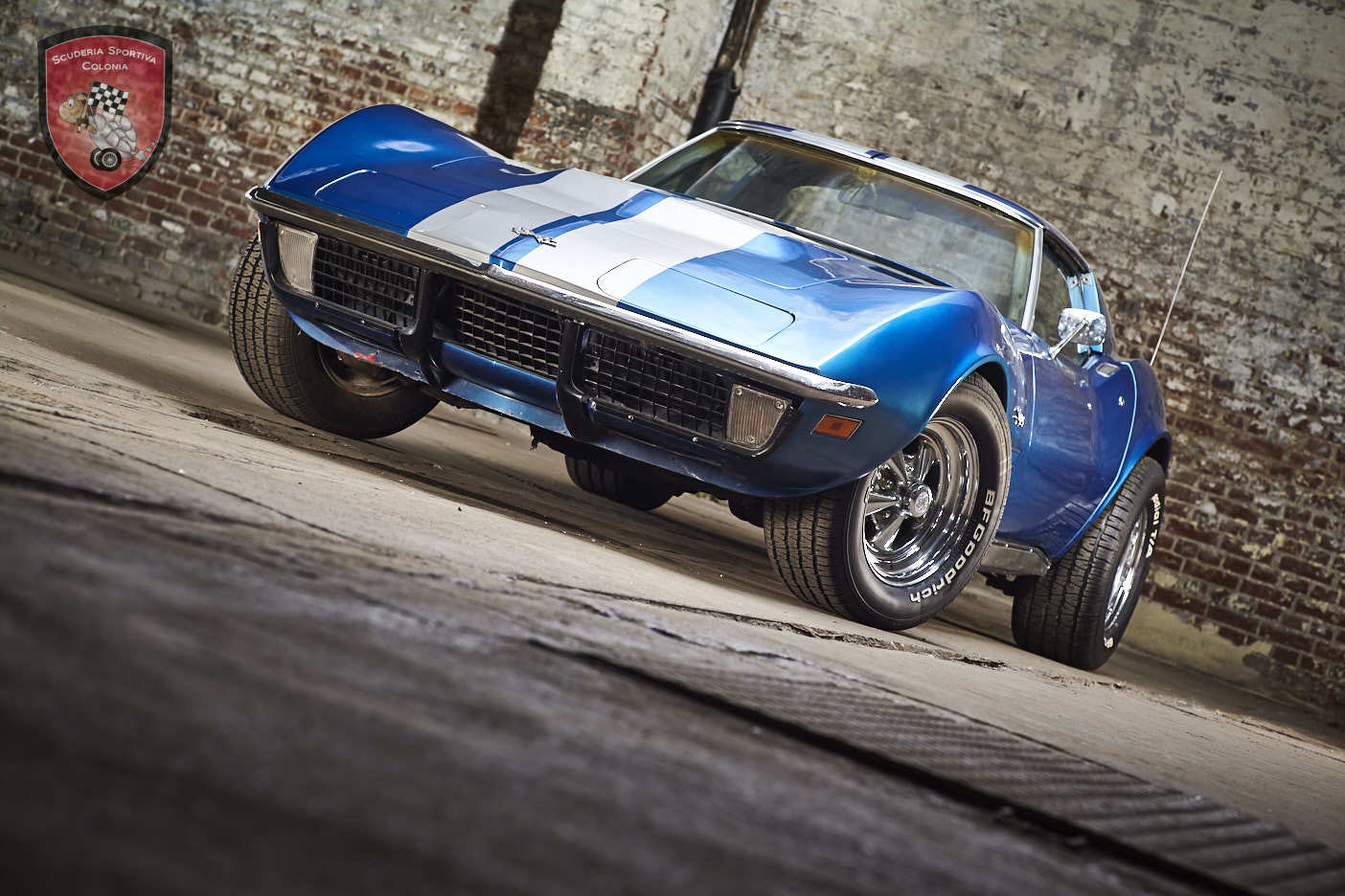 car-16615-SSC402_Chevrolet_Stingray_C3_T-Top_blau-005.jpg