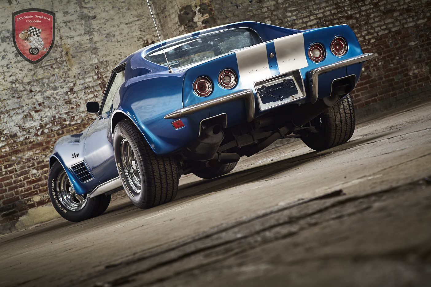 car-16615-SSC402_Chevrolet_Stingray_C3_T-Top_blau-040.jpg