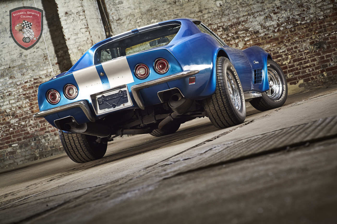 car-16615-SSC402_Chevrolet_Stingray_C3_T-Top_blau-057.jpg