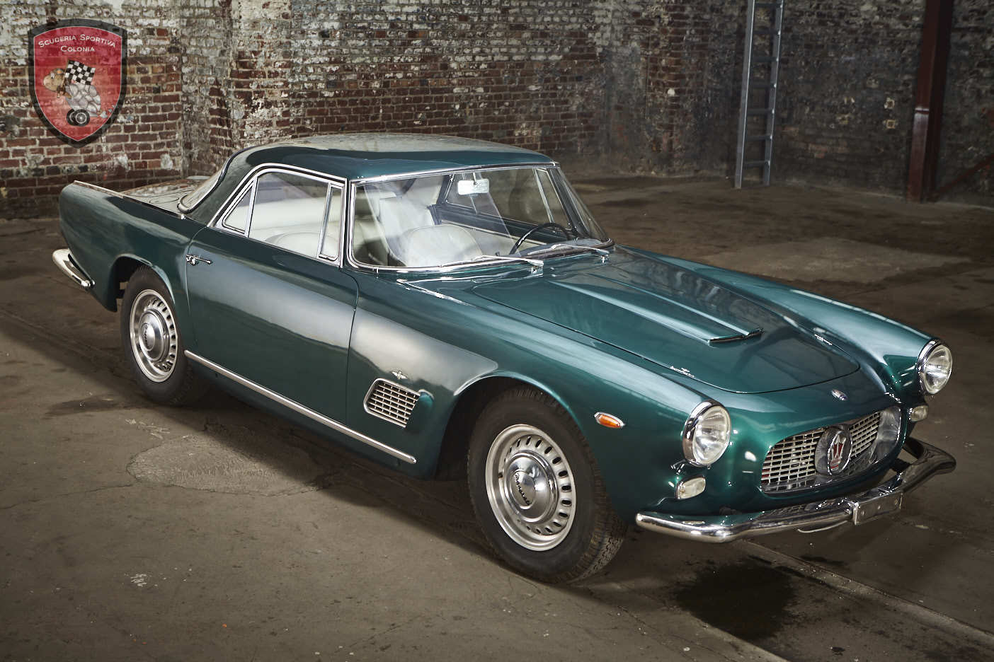 car-16616-SSC354_Maserati_3500GT_Touring_gruen-024.jpg