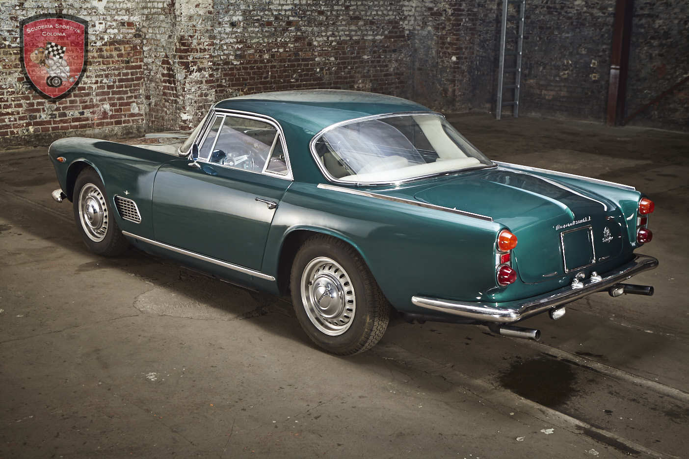 car-16616-SSC354_Maserati_3500GT_Touring_gruen-028.jpg