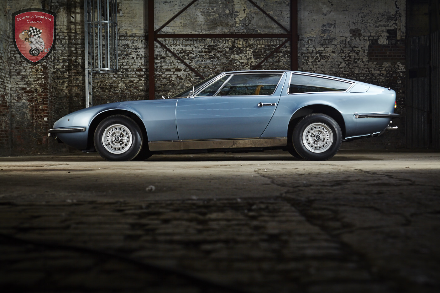 car-16626-SSC289_Maserati_Indy_blau-020.jpg