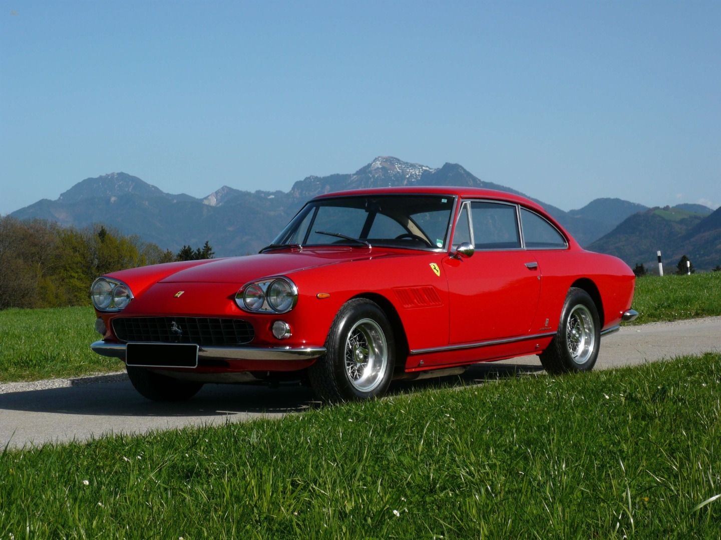 car-16640-Ferrari3301.jpg