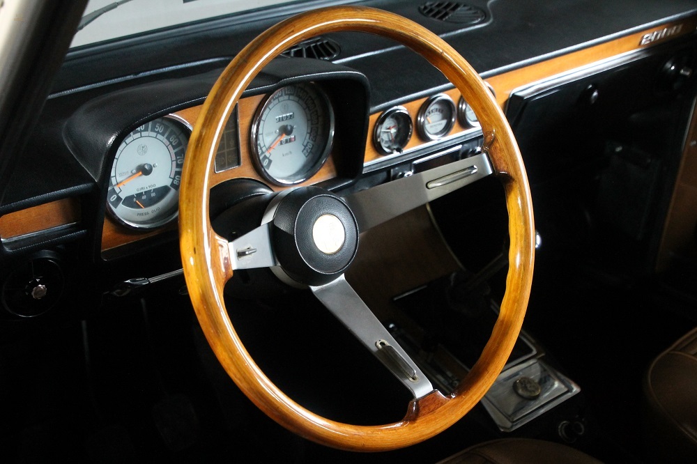 car-19613-WS8.jpg