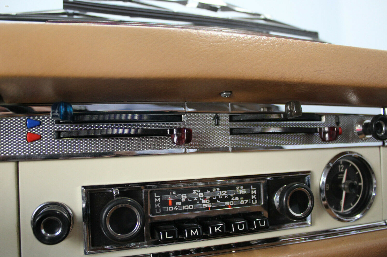car-19703--_5729.JPG