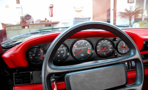 car-19804-911Carrera86cab024.JPG