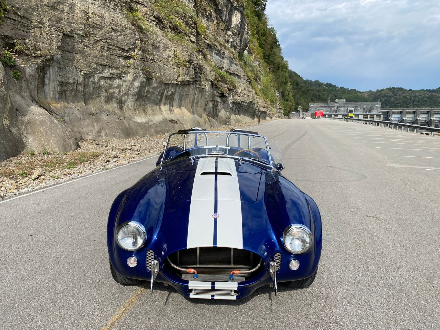 car-20456-1965-superformance-cobra-mkiii-427-s-c13.jpeg