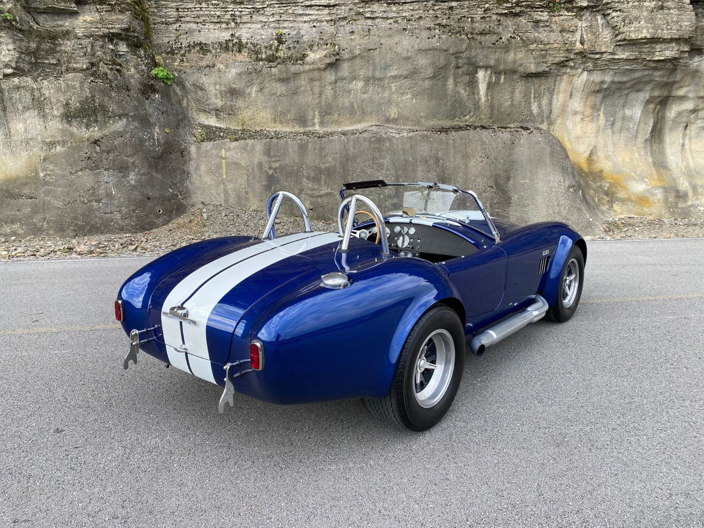 car-20456-1965-superformance-cobra-mkiii-427-s-c28.jpeg