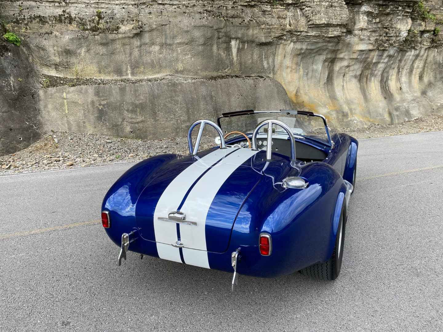 car-20456-1965-superformance-cobra-mkiii-427-s-c29.jpeg