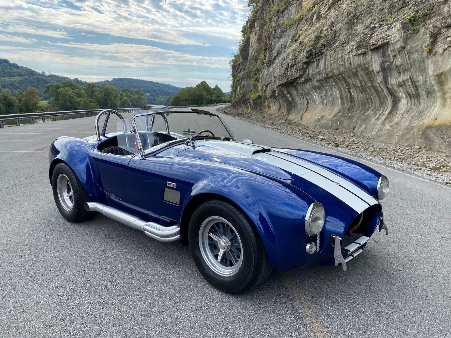 car-20456-1965-superformance-cobra-mkiii-427-s-c33.jpeg