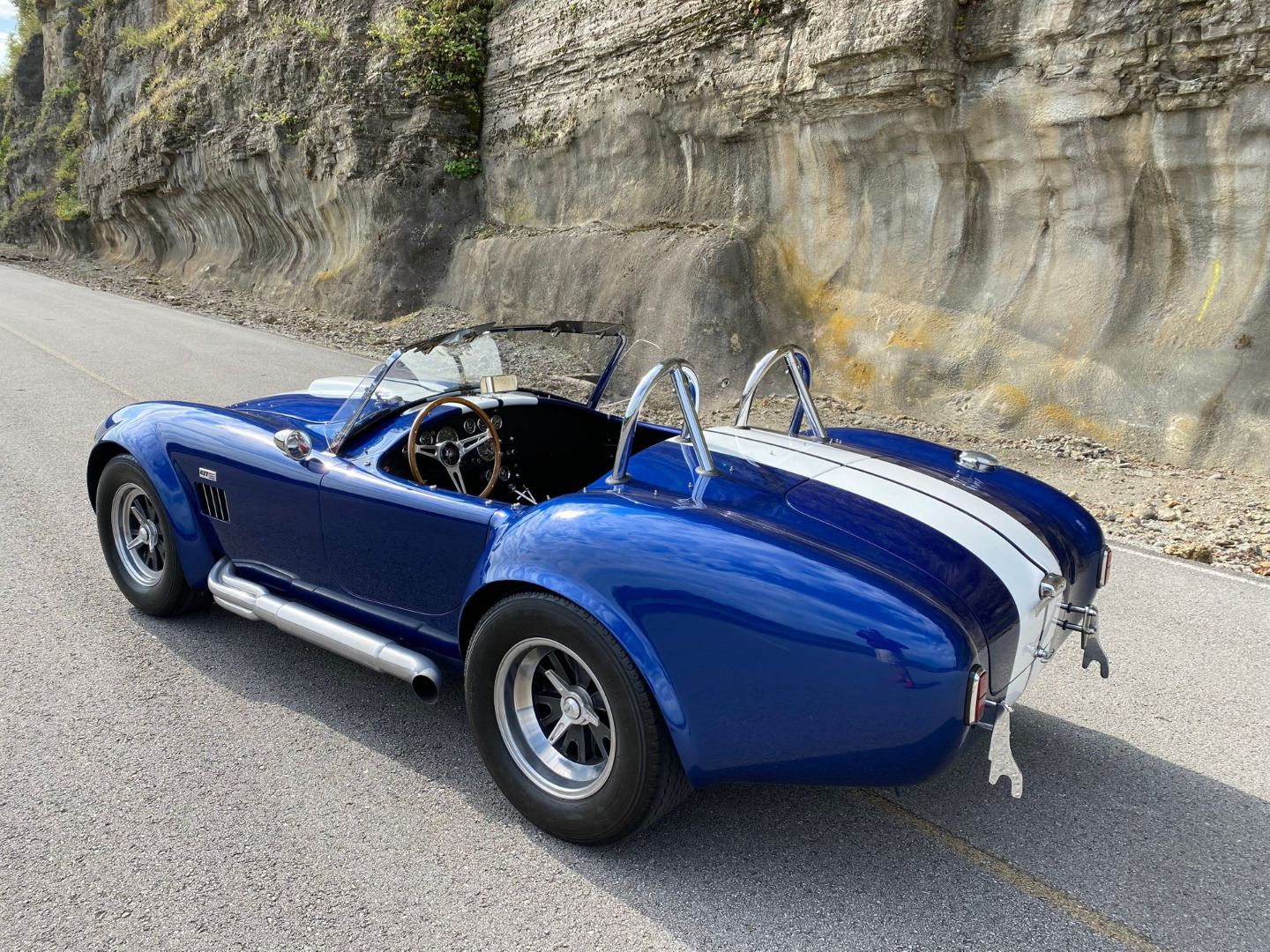 car-20456-1965-superformance-cobra-mkiii-427-s-c7.jpeg