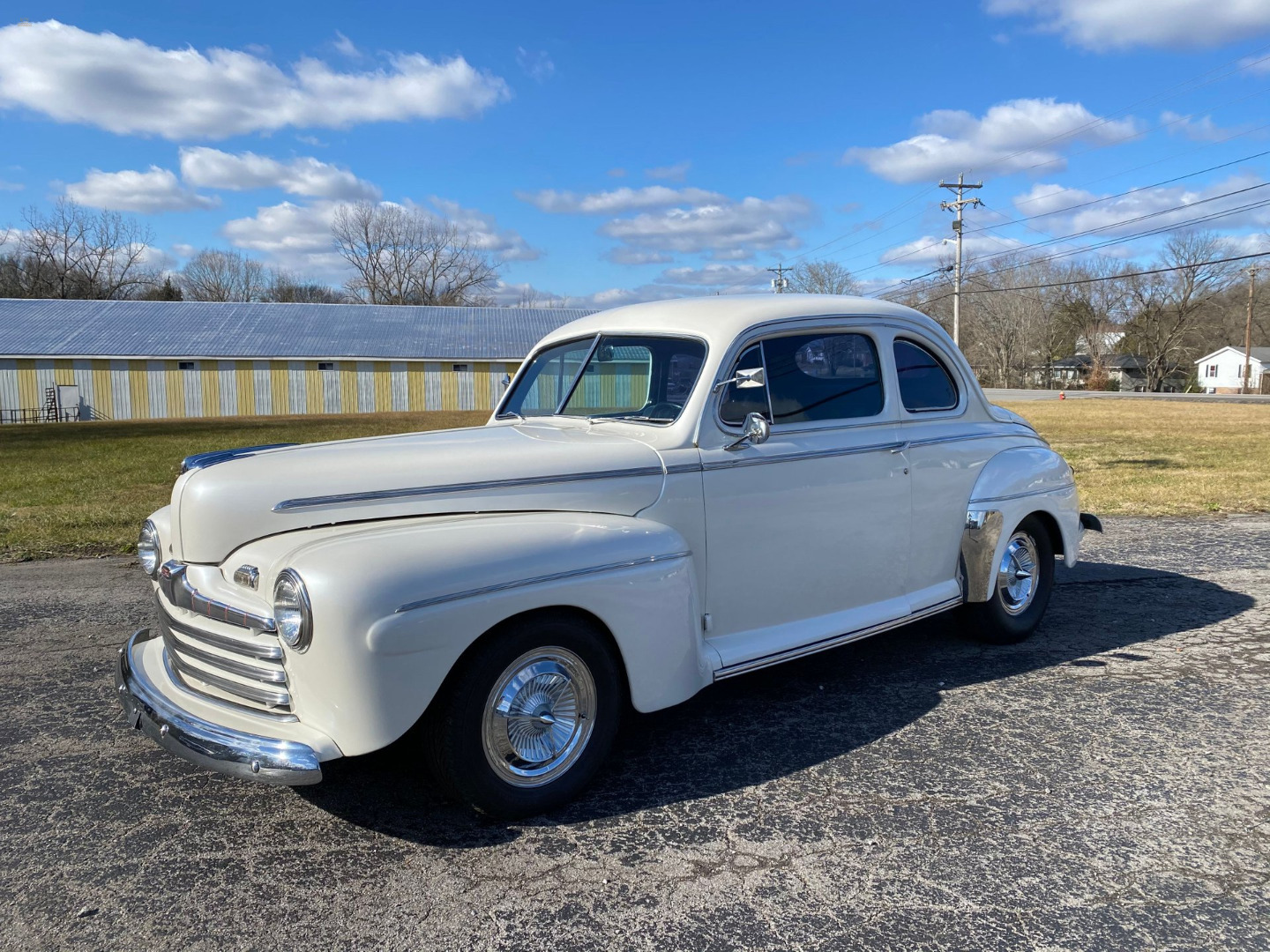 car-20458-1946-ford-coupe-super-deluxe.jpeg