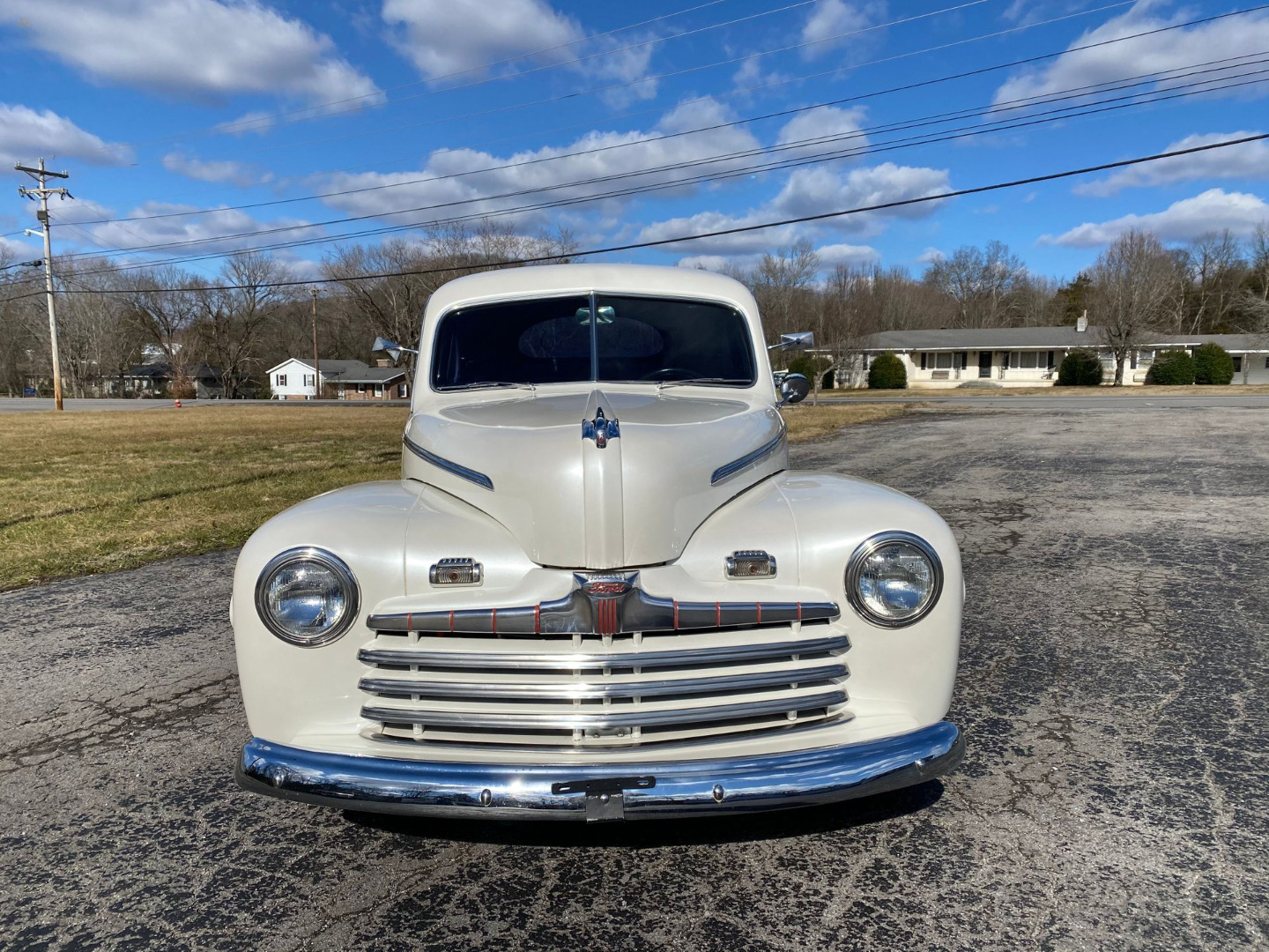 car-20458-1946-ford-coupe-super-deluxe21.jpeg