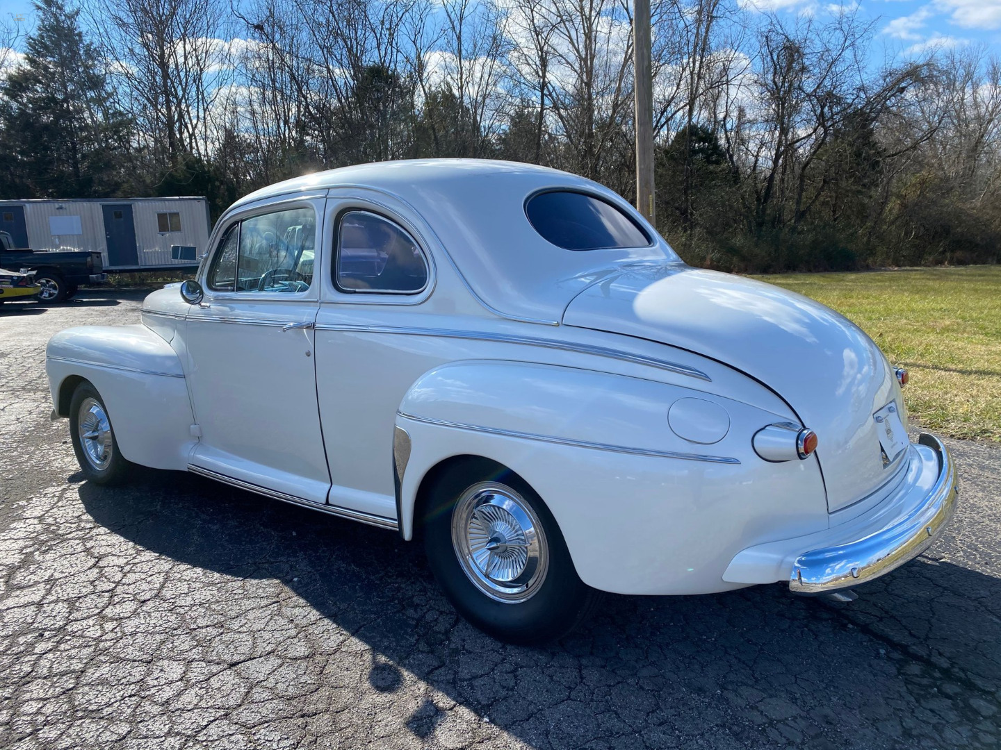 car-20458-1946-ford-coupe-super-deluxe7.jpeg