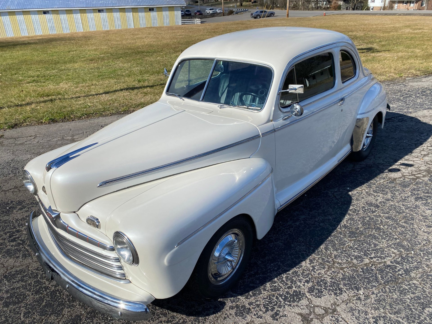 car-20458-1946-ford-coupe-super-deluxe8.jpeg