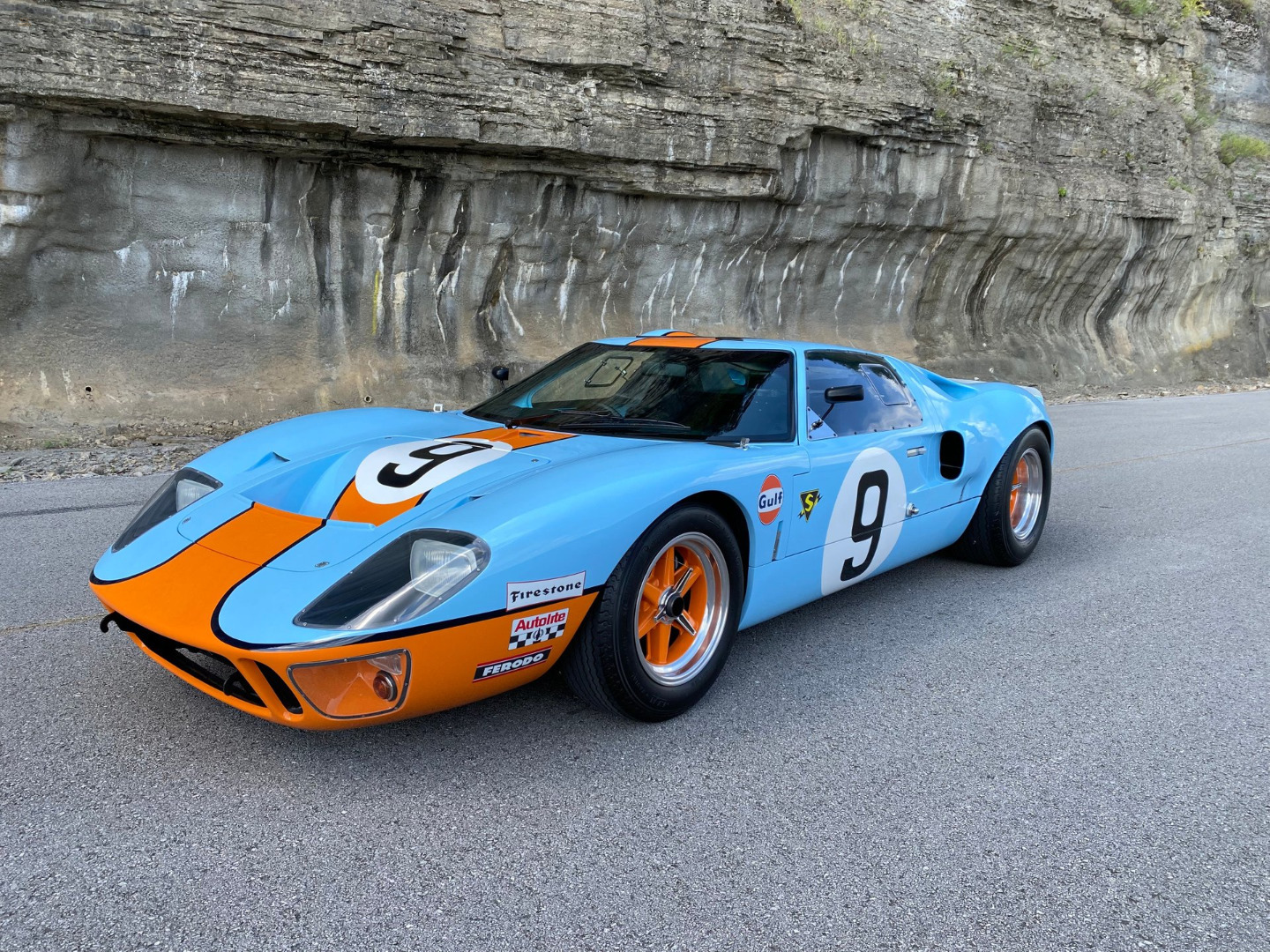 car-20462-1966-ford-gt40-mki.jpeg