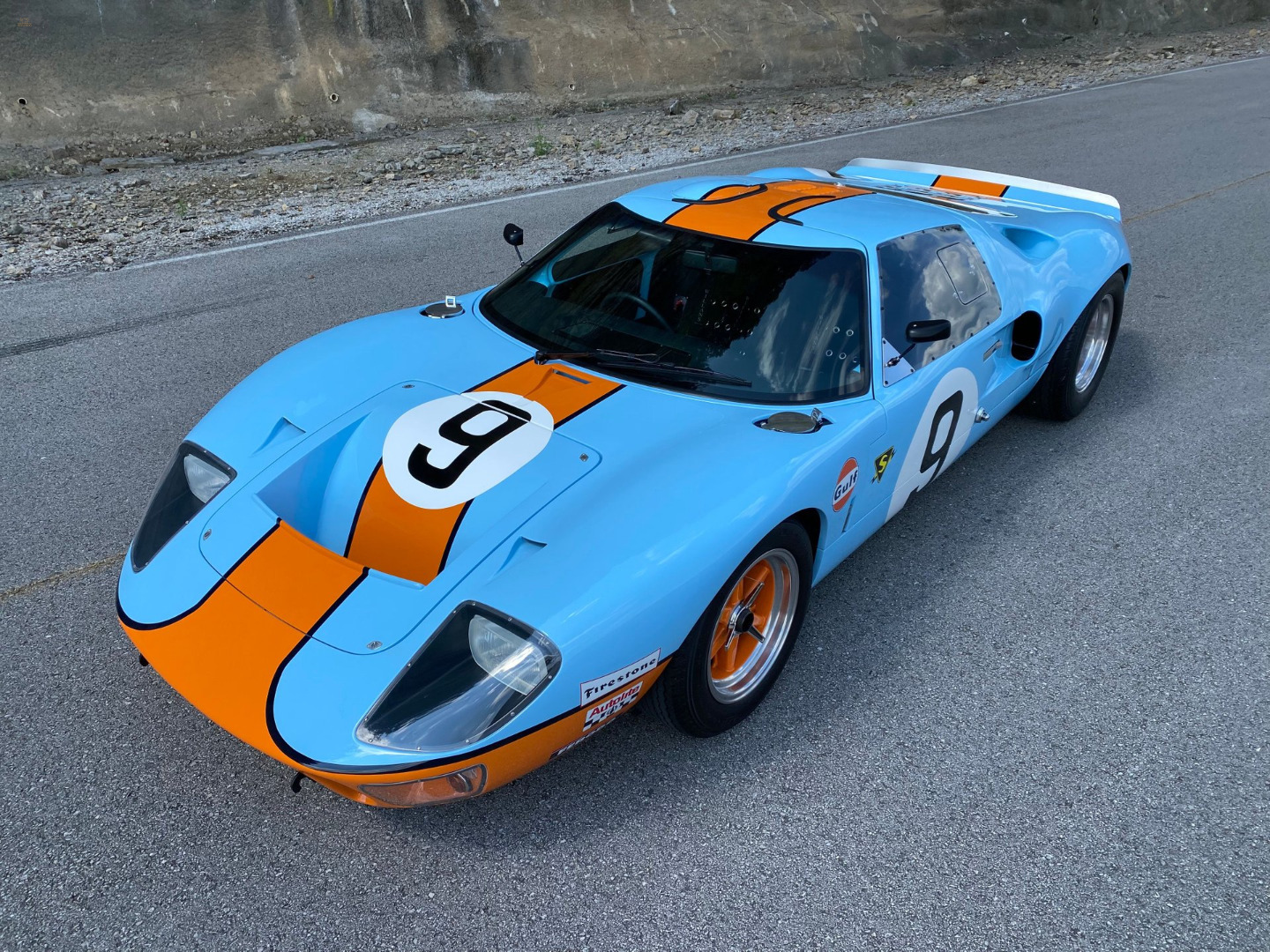 car-20462-1966-ford-gt40-mki16.jpeg