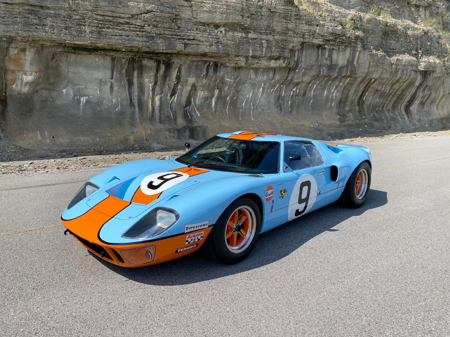 car-20462-1966-ford-gt40-mki24.jpeg