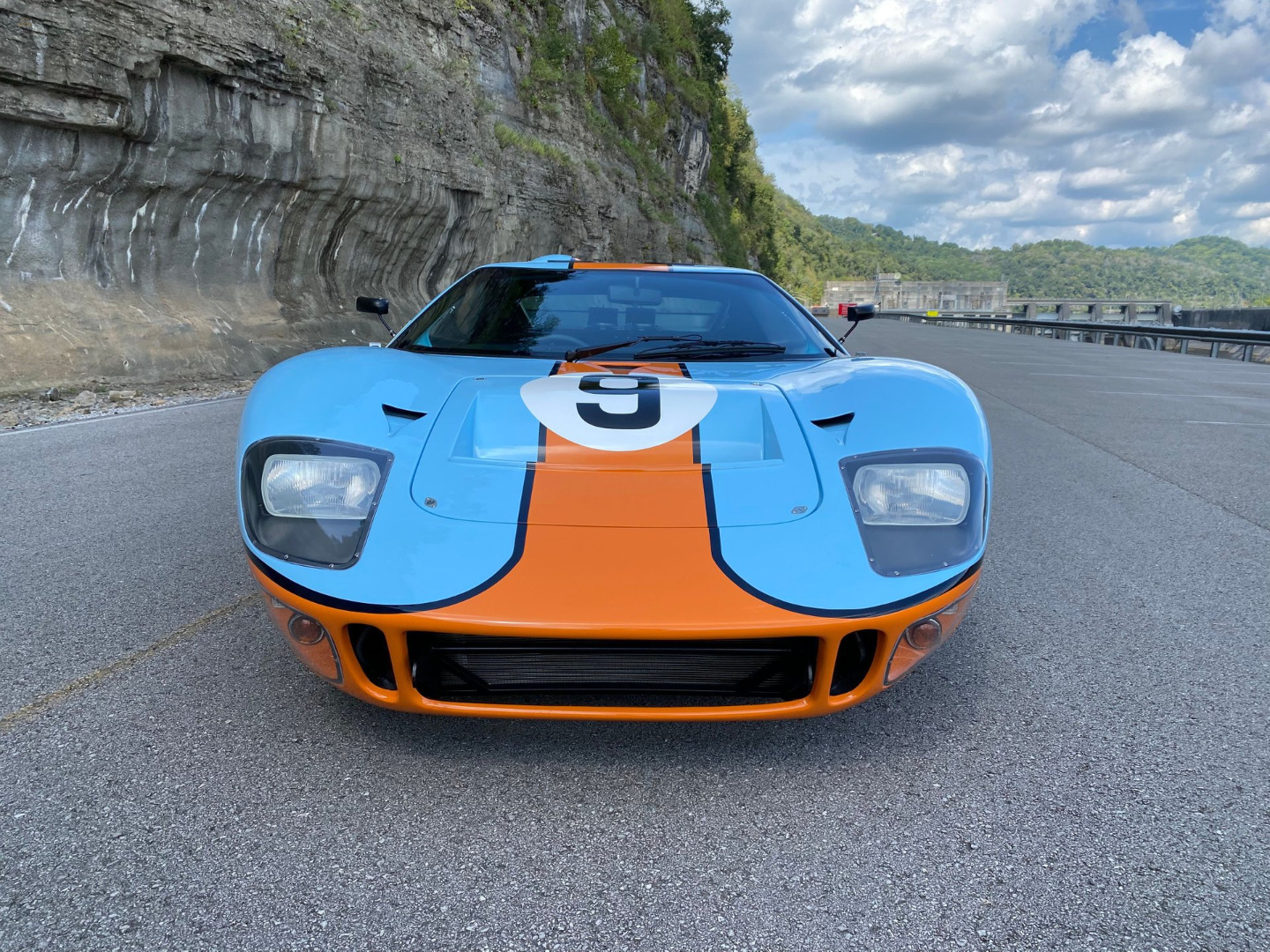 car-20462-1966-ford-gt40-mki4.jpeg