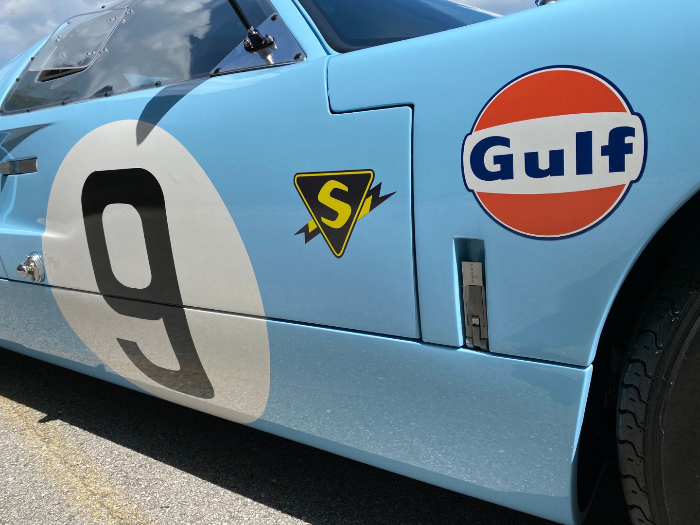 car-20462-1966-ford-gt40-mki76.jpeg