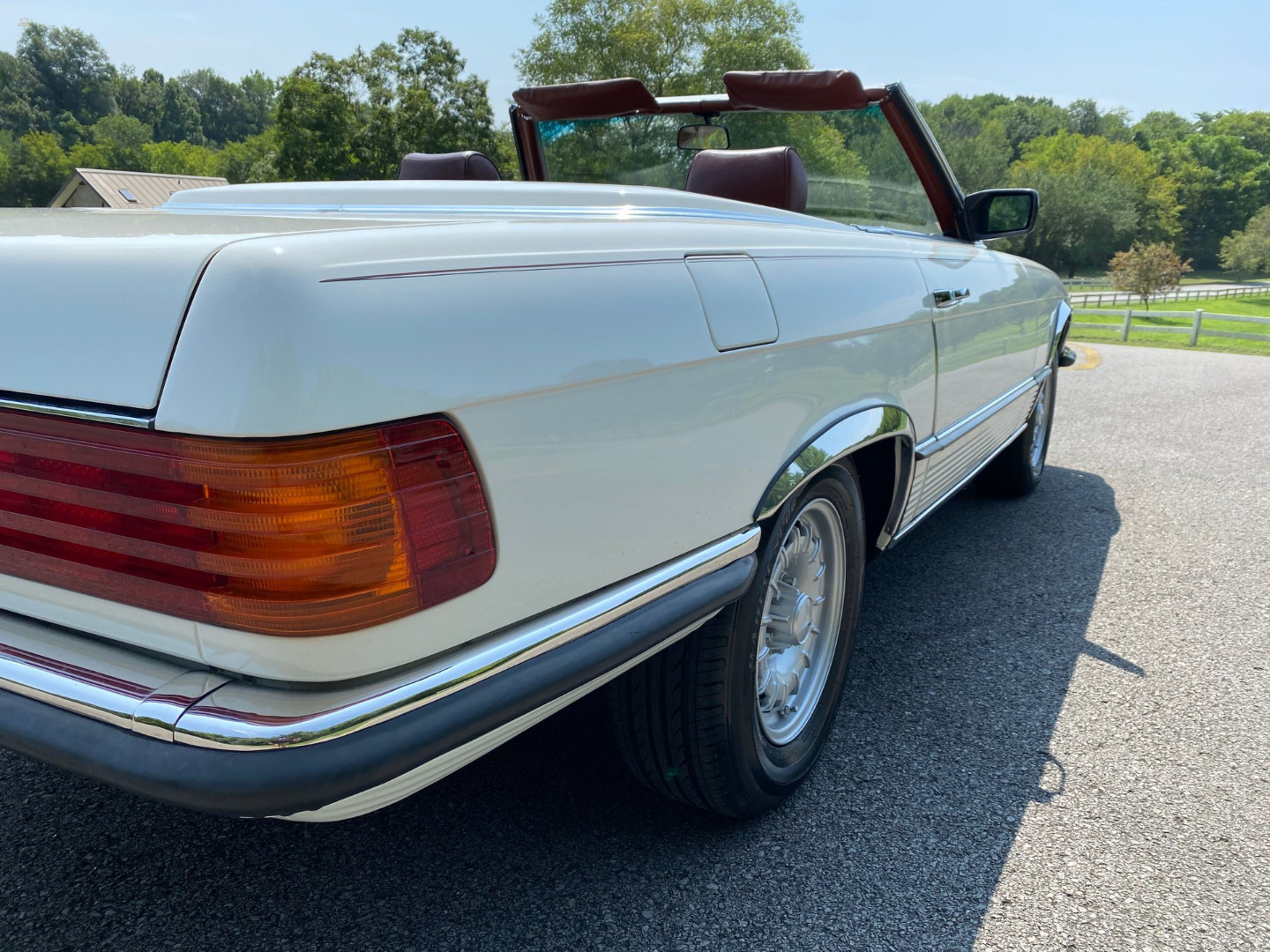 car-20469-1980-mercedes-benz-450sl49.jpeg