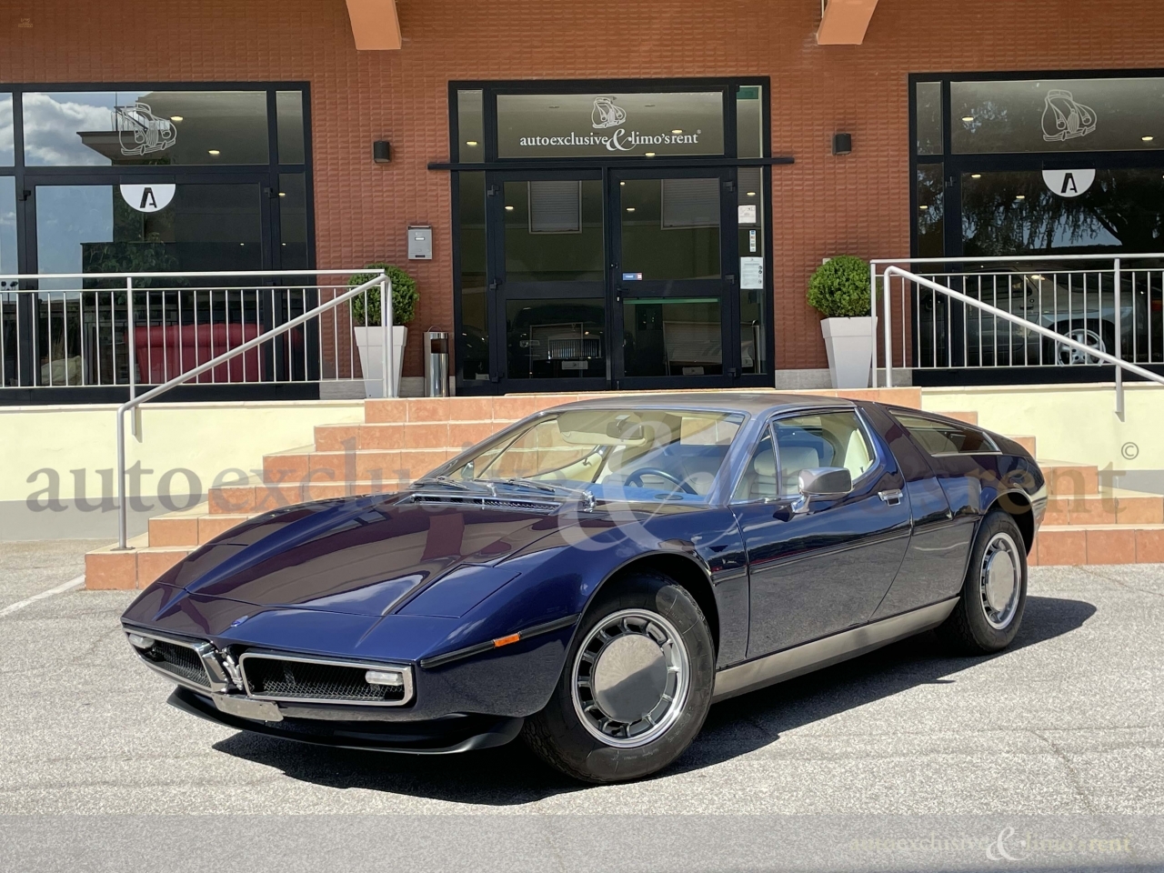 car-20646-Maserati_Bora-5-.jpg