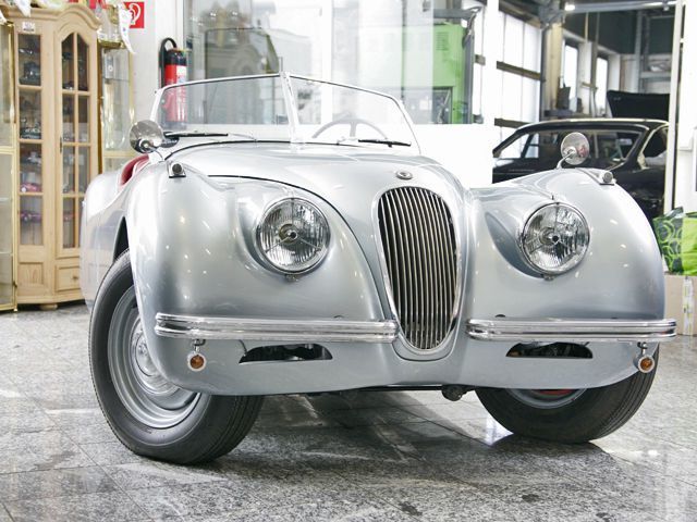 Jaguar XK 120 Roadster 051