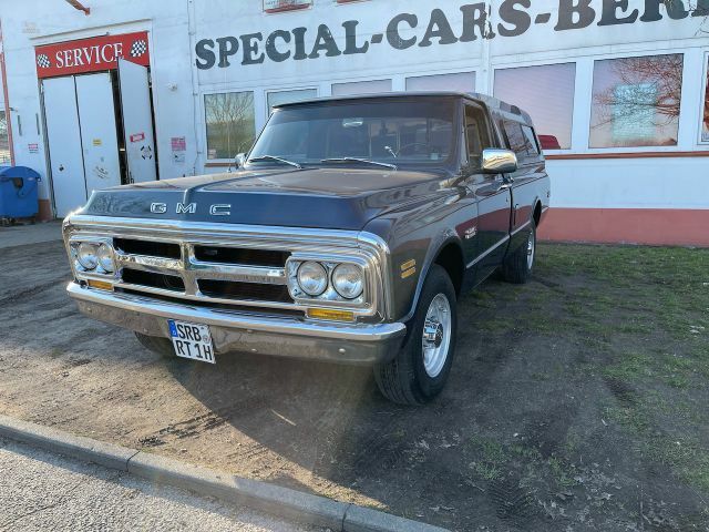 car-21372-52366833424_0.jpg