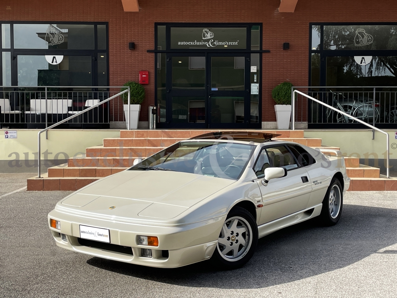 car-21932-Lotus_Esprit_22i_turbo_cat_SE-1-.jpg