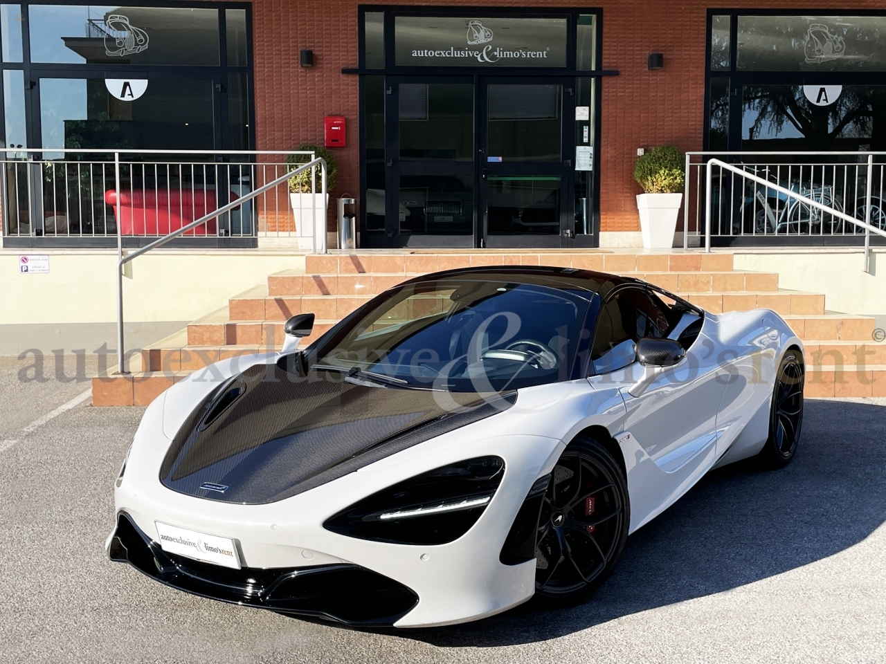 car-21936-McLaren_720S_Spider_Performance-3-.jpg