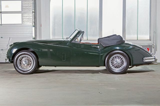 car-23391-42506733687_0.jpg