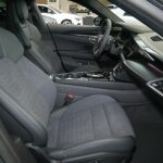 car-24119-LAU-F988E_A_08.jpg