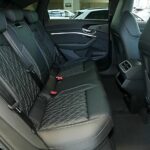 car-24138-LAU-F905E_A_06.jpg
