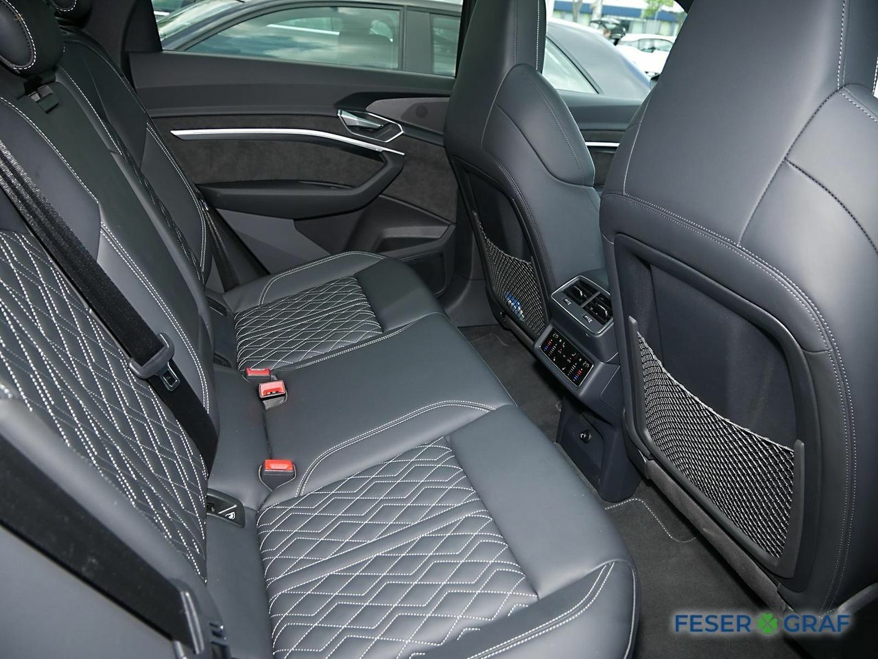 car-24177-B017602_07.jpg