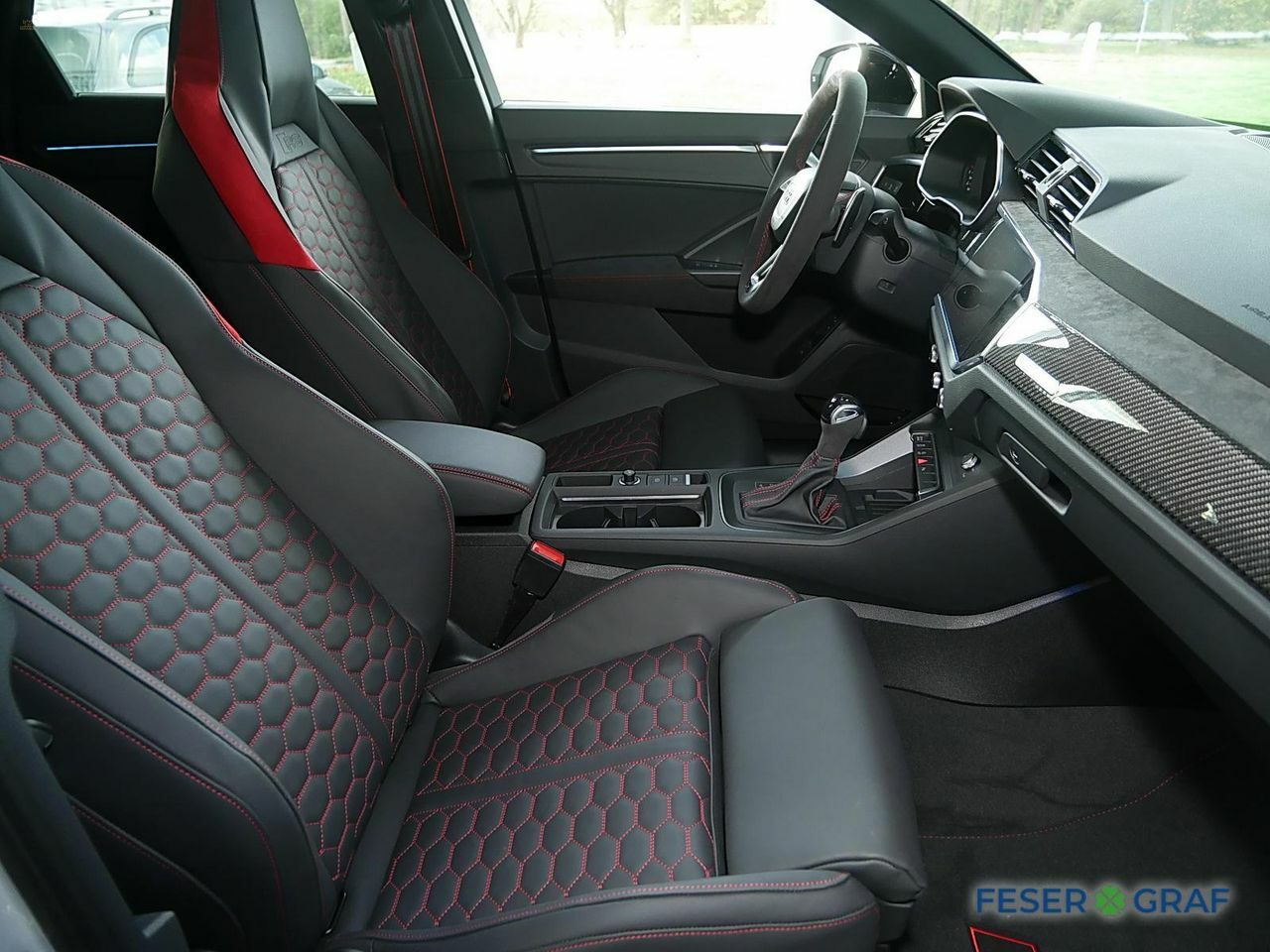 car-24330-LLR059_06.jpg