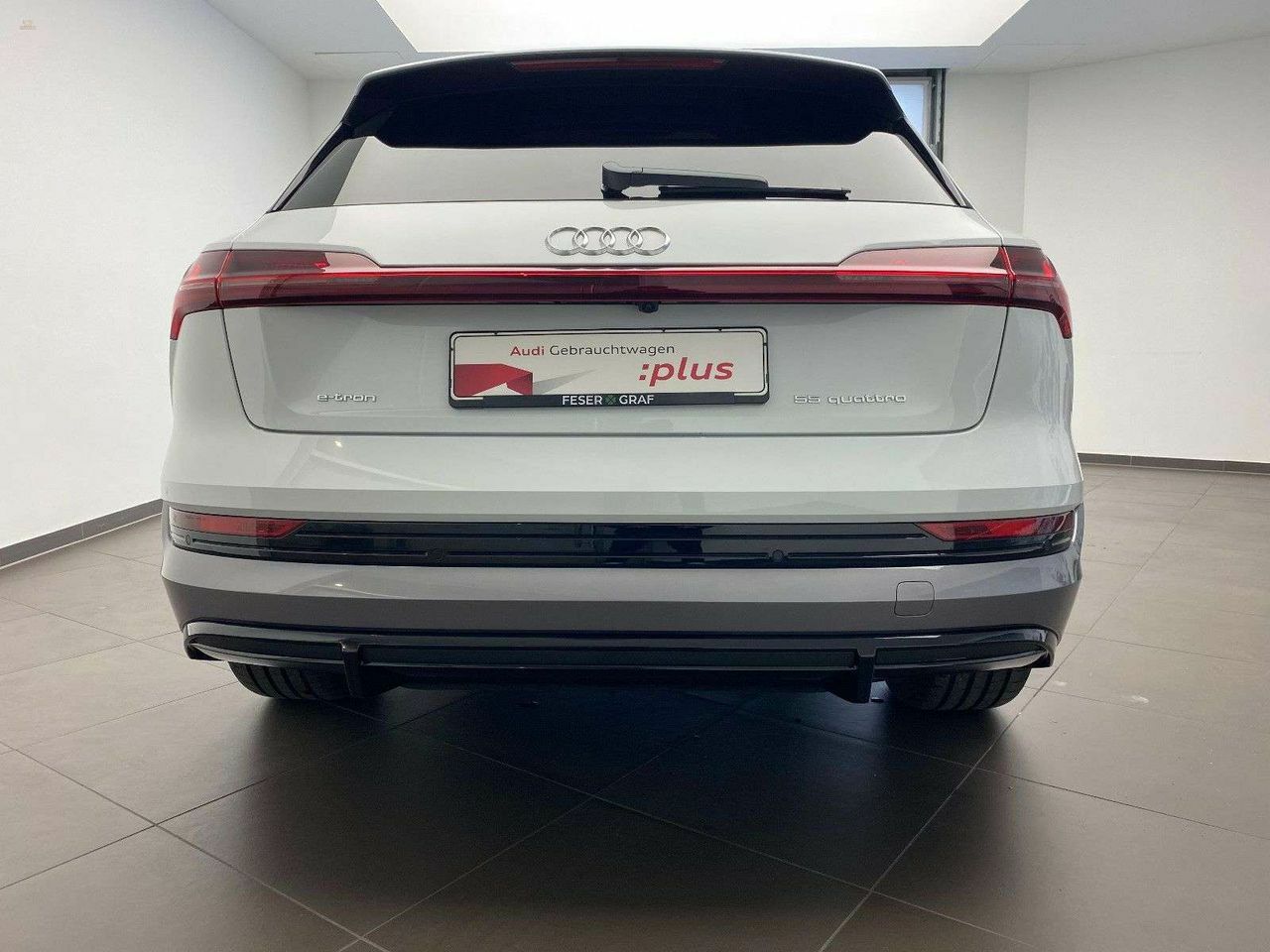 car-24383-216002_06.jpg