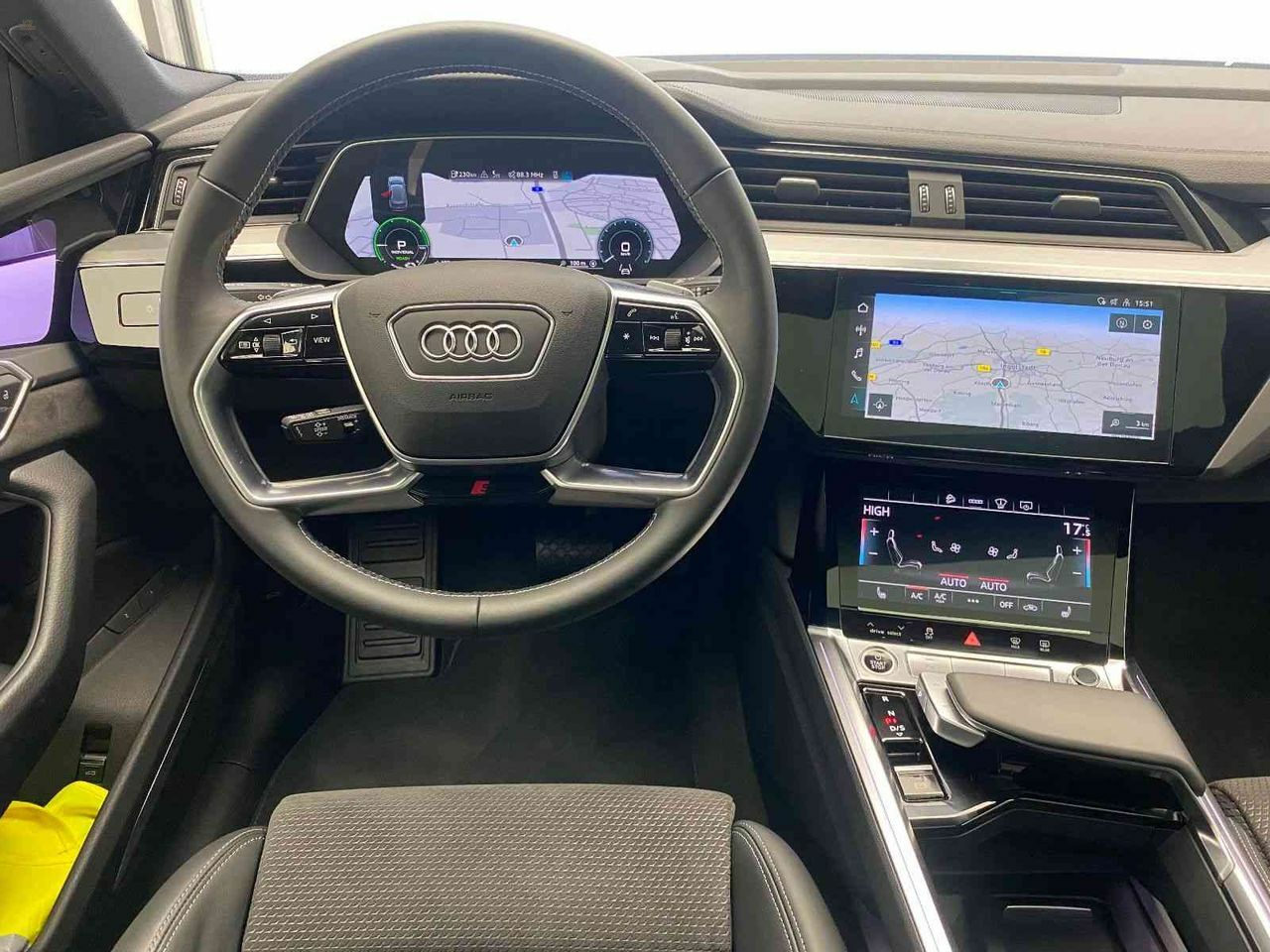 car-24412-216078_12.jpg
