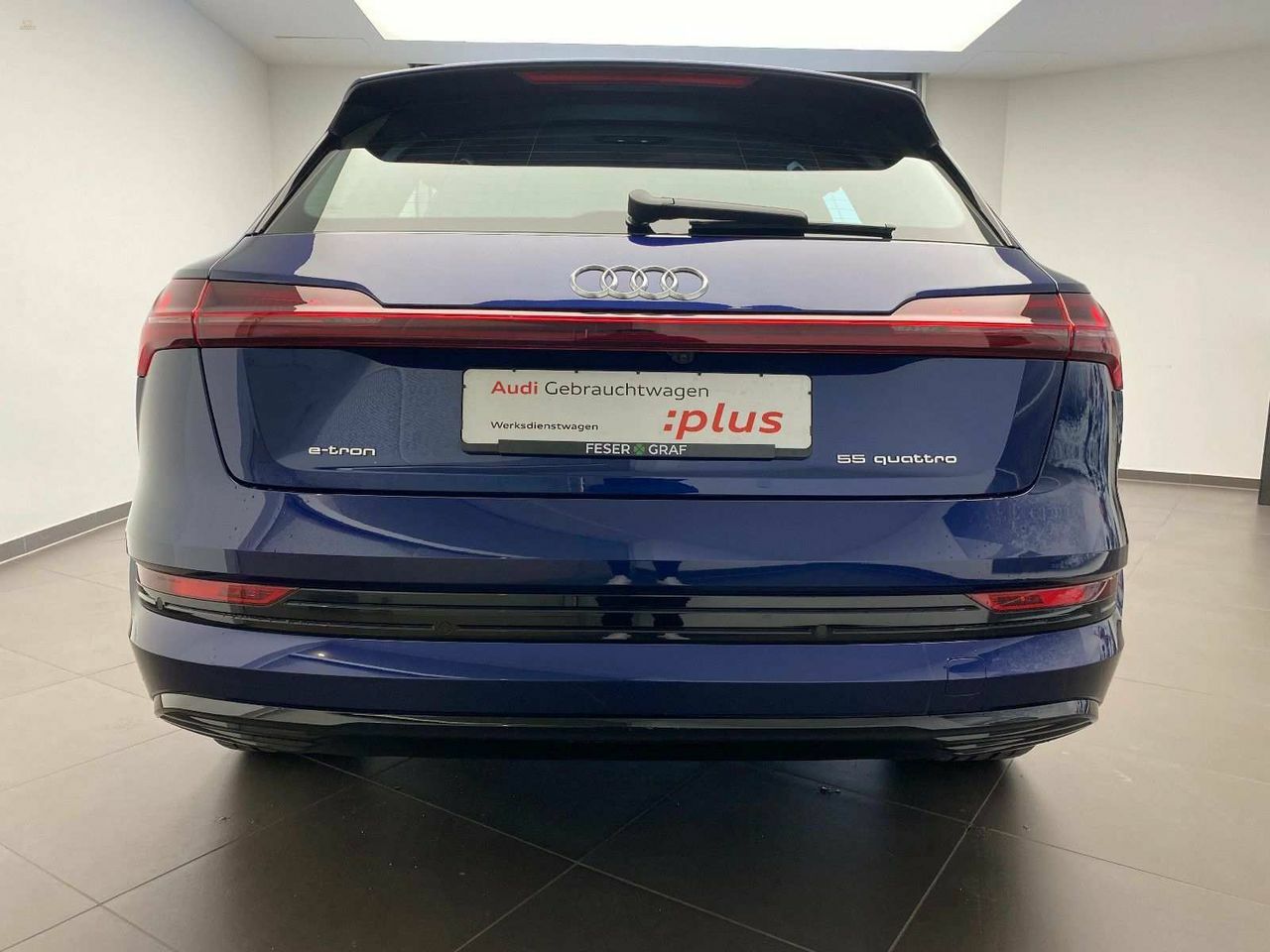 car-24430-215475_06.jpg