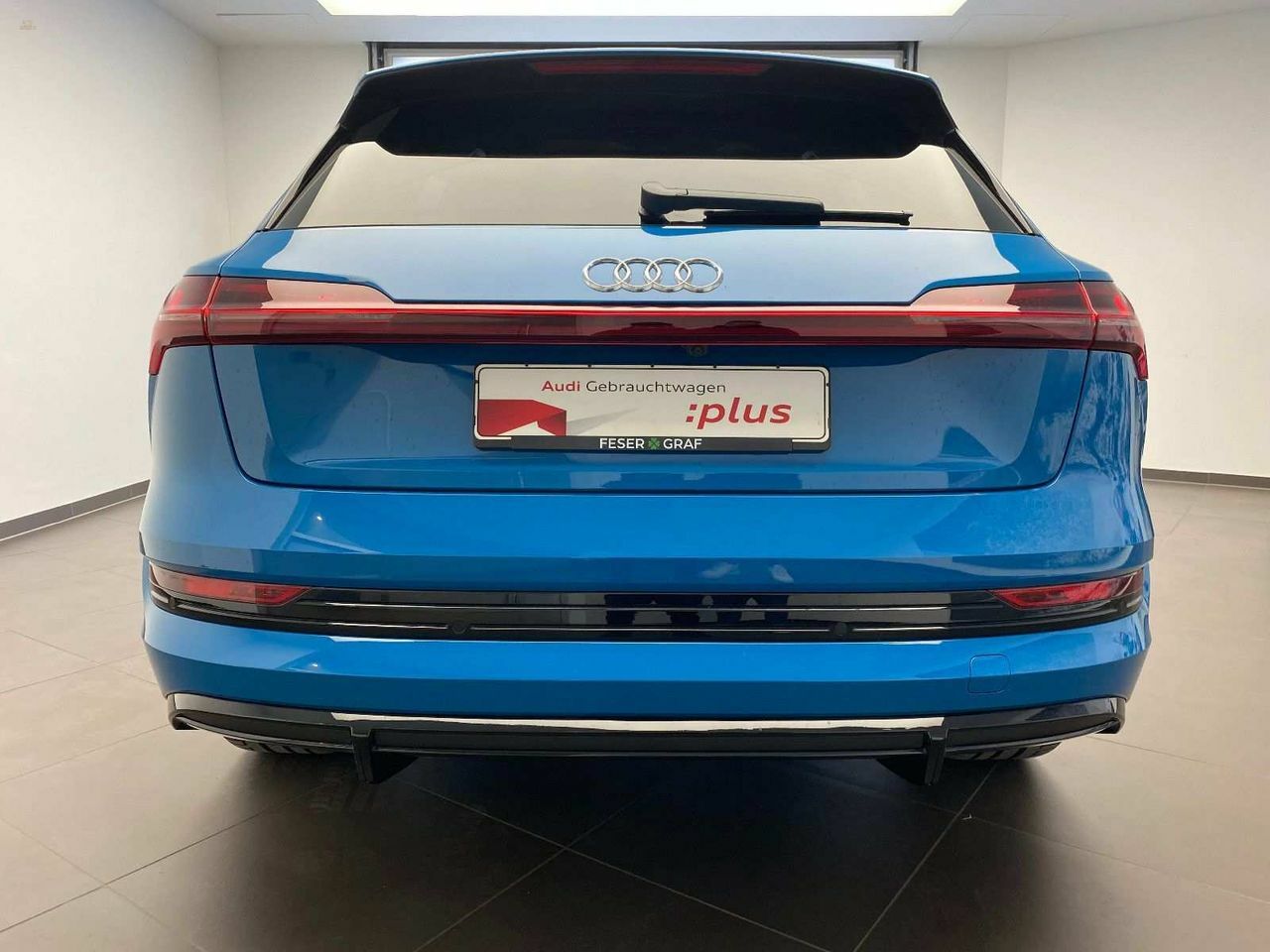 car-24448-215516_06.jpg
