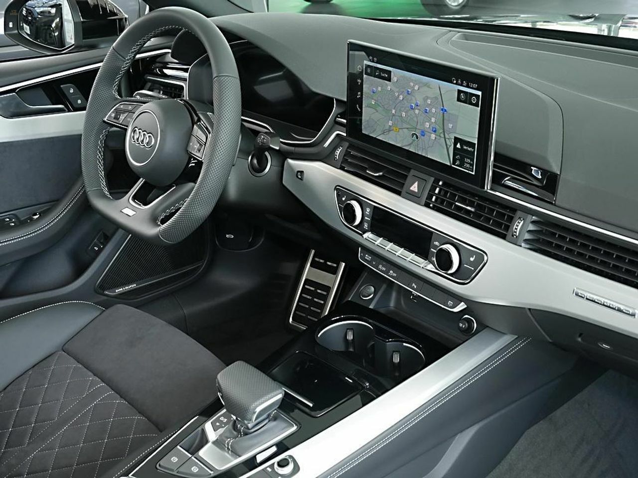 car-24498-MLC139_04.jpg