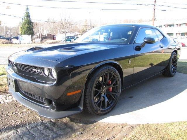 Dodge Challenger SRT8 HELLCAT