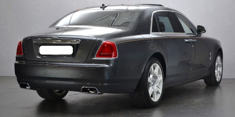 Rolls-Royce Ghost Gunmetal Metallic